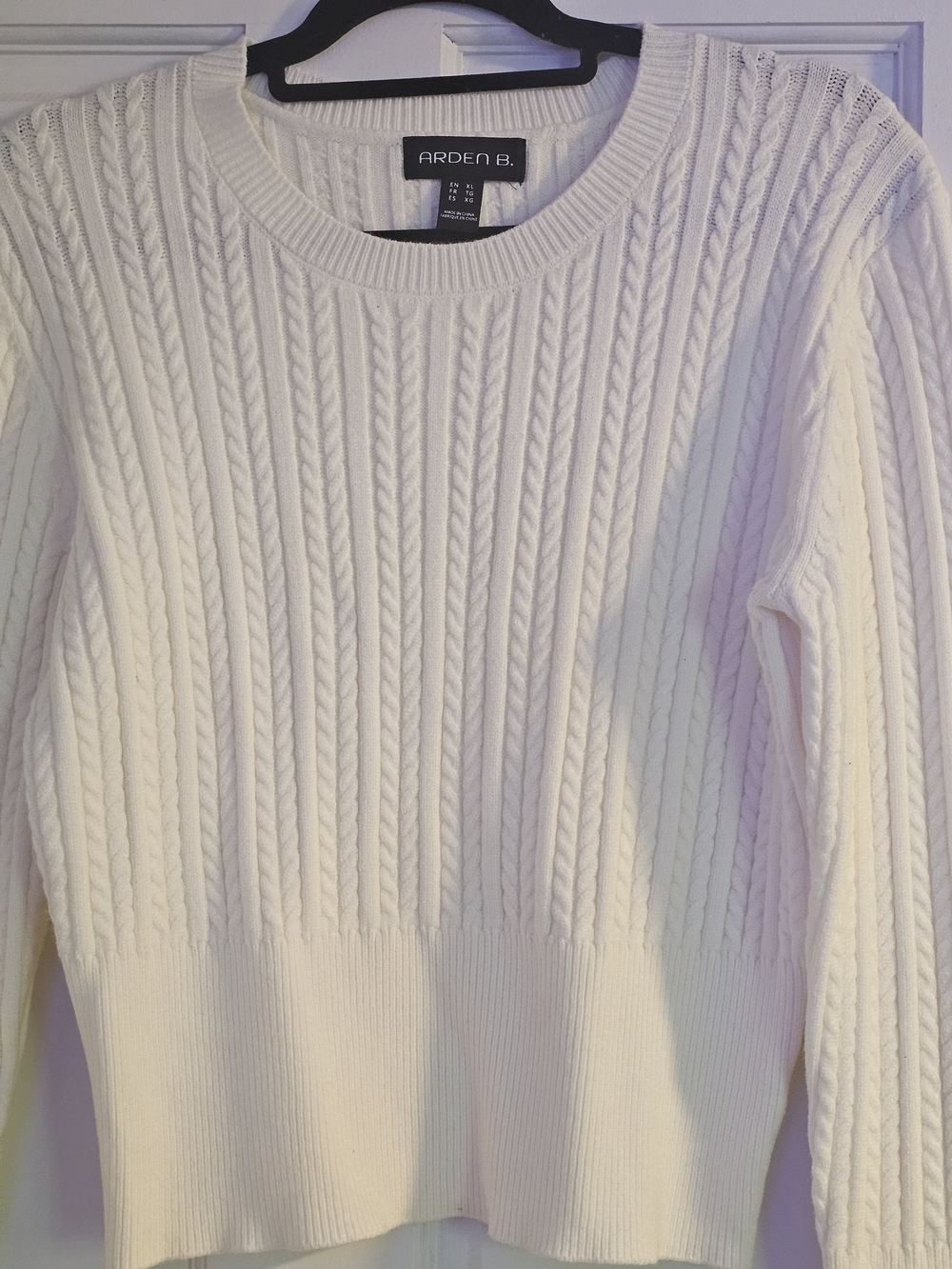 Arden B Women's Cream Cable Knit Sweater